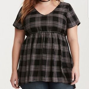 Torrid plaid print crossback blouse size 5